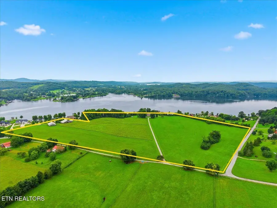 112 Walden Lane, Harriman, TN 37748 - #2