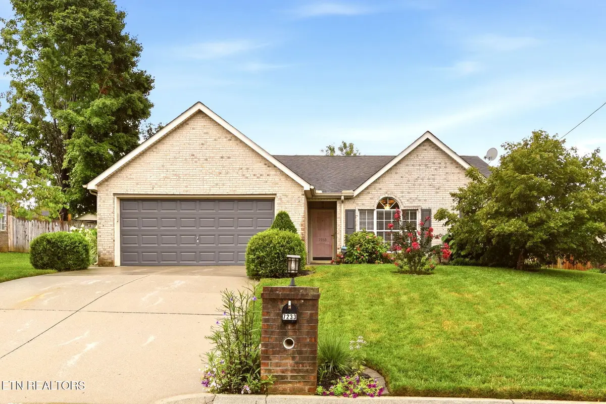 7233 Sorrenta Rd, Knoxville, TN 37918 - #1