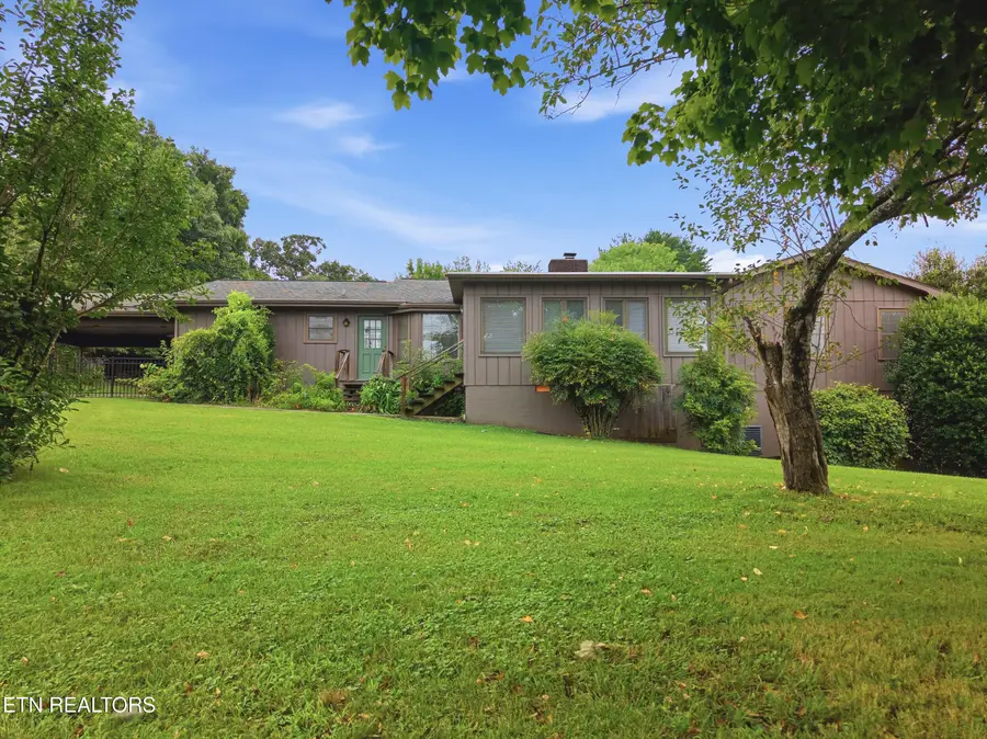 8501 Nubbin Ridge Rd, Knoxville, TN 37923 - #3