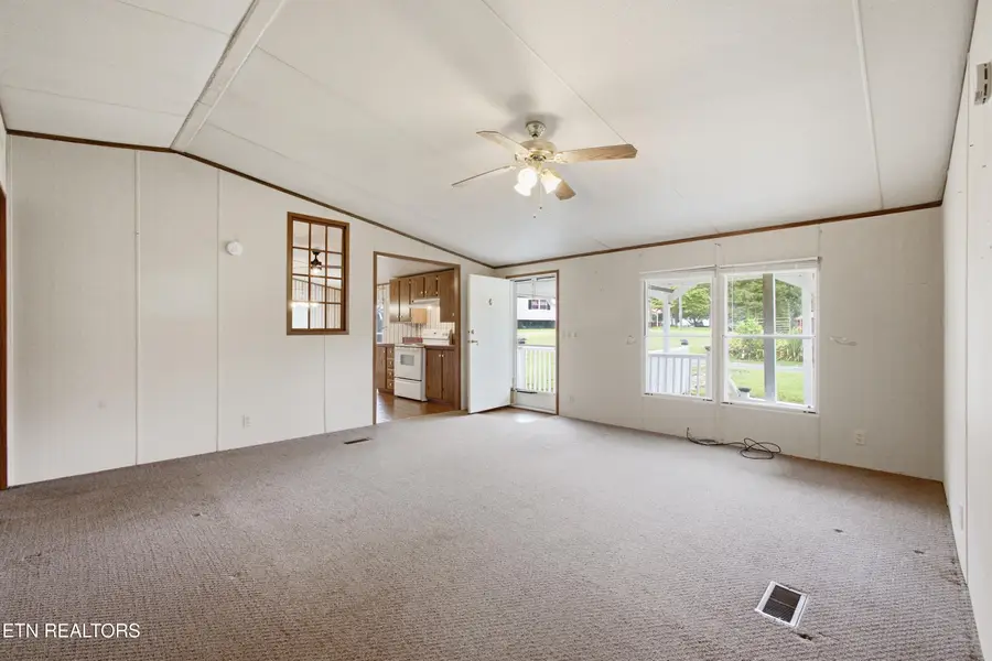 418 Mountain View Rd, Robbins, TN 37852 - #3