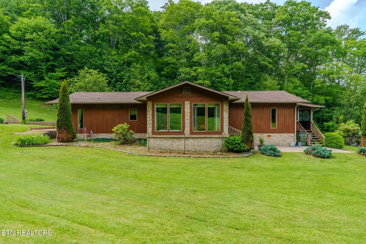 108 Roanwood Rd, Roan Mountain, TN 37687 - #1