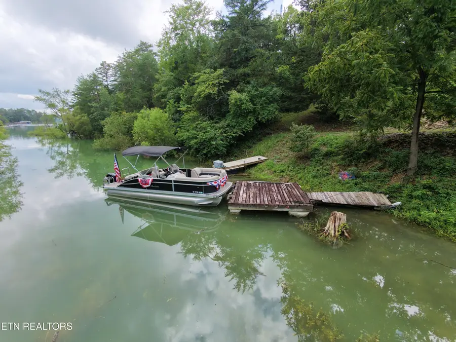 975 Lake Smoky Rd, Sevierville, TN 37876 - #3