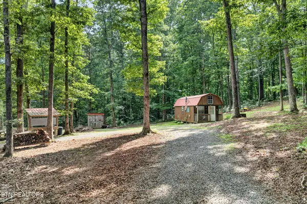 4207 Chapel Hill Rd, Crawford, TN 38554