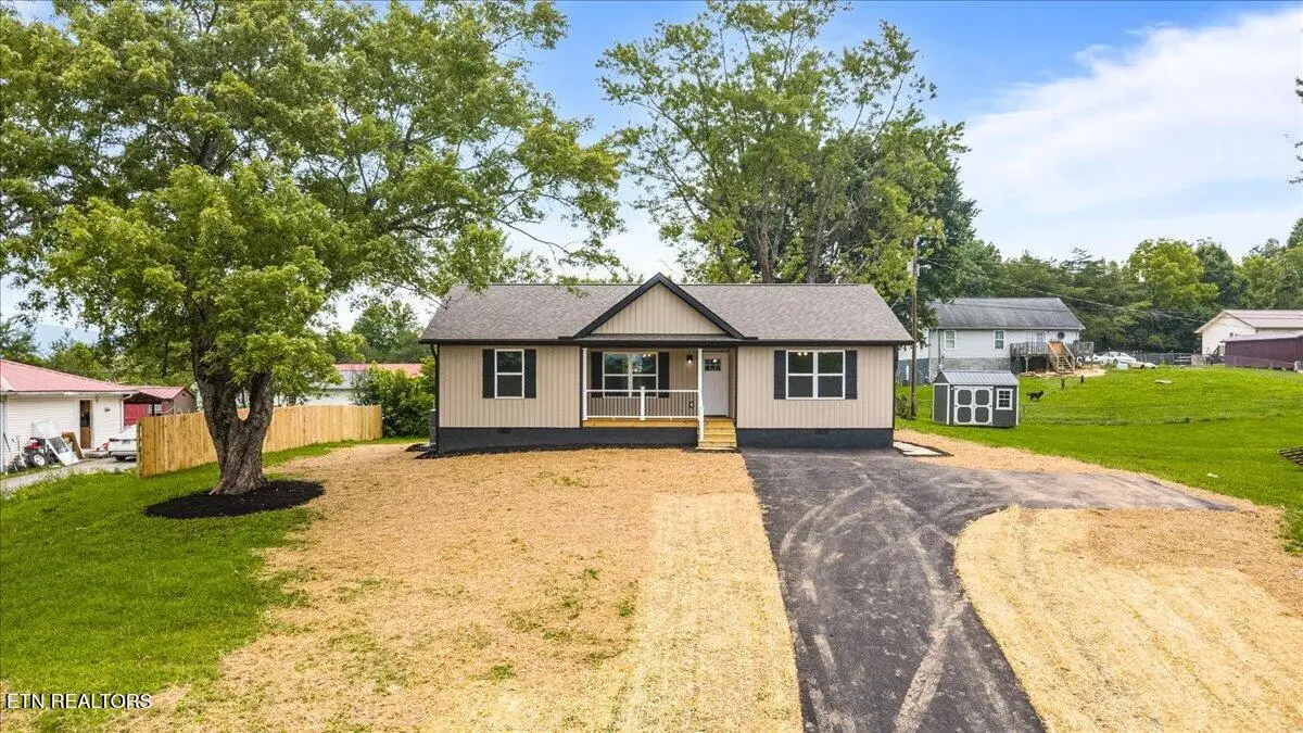 309 Valley View Rd, Lafollette, TN 37766 - #1