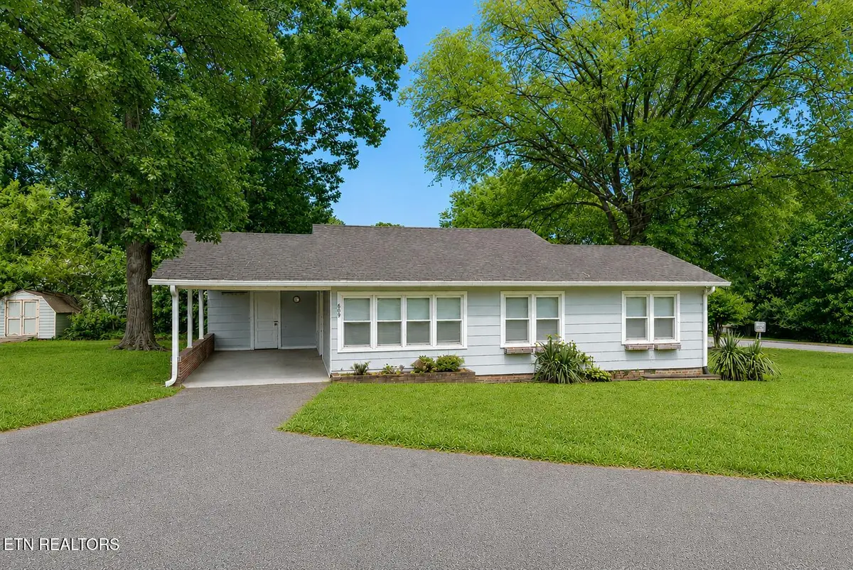 609 Watkins Rd, Maryville, TN 37801 - #1