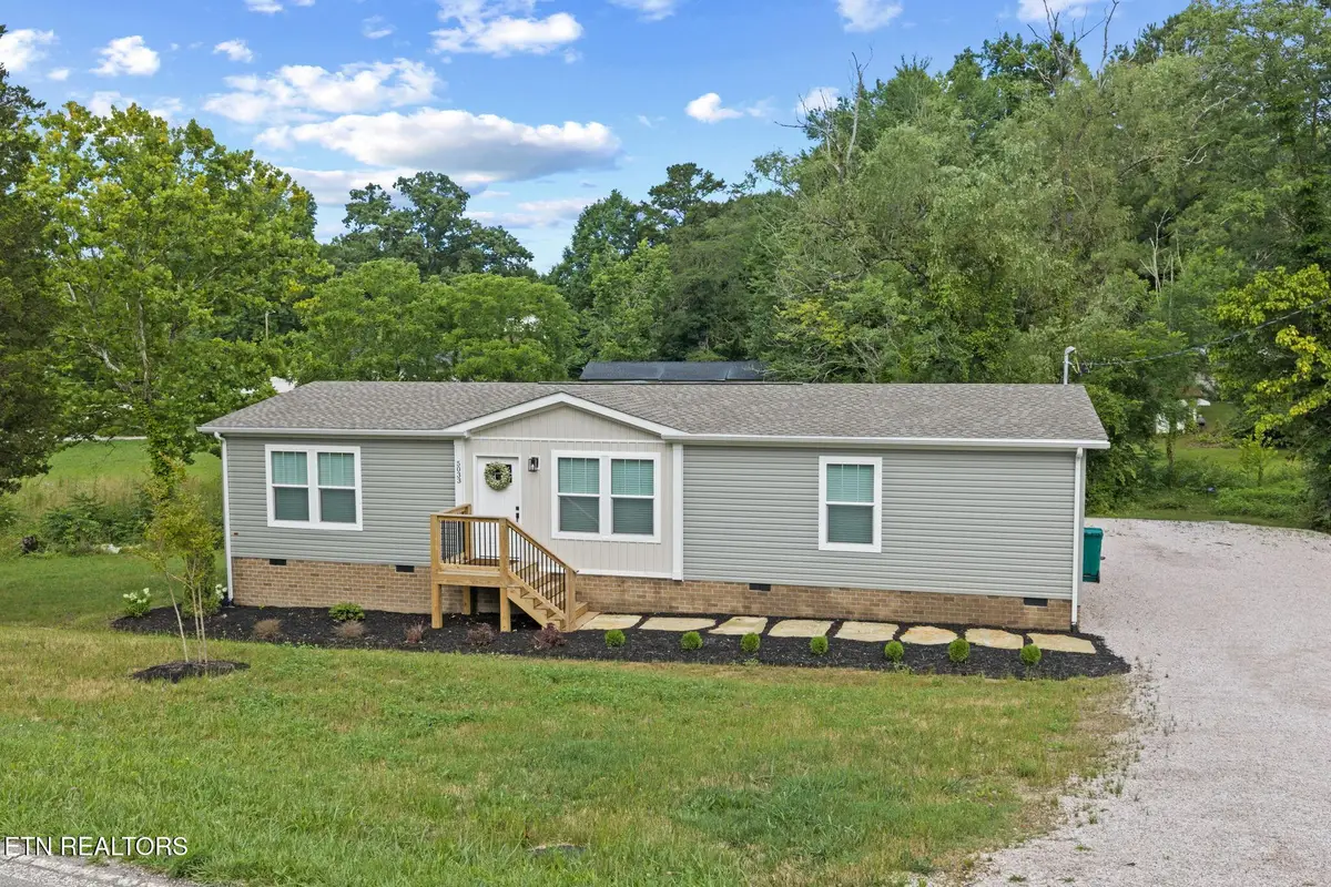 5033 Crippen Rd, Knoxville, TN 37918 - #1