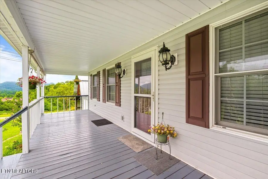 219 Patty Hill Rd, Caryville, TN 37714 - #3