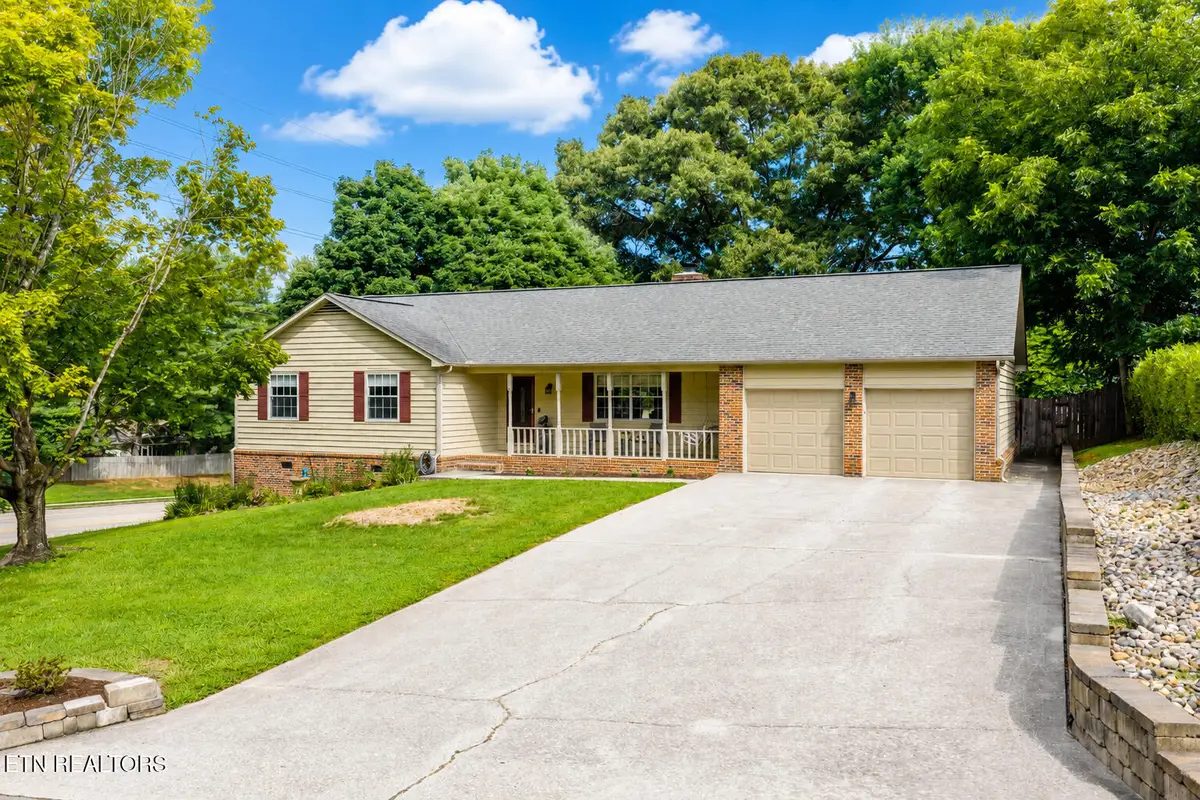 1429 Farrington Drive, Knoxville, TN 37923 - #1