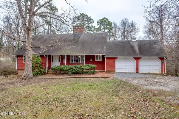 52 Deer Ridge Rd, Norris, TN 37828