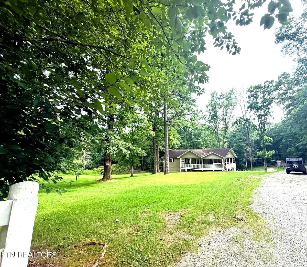 1250 Darrow Ridge Rd, Jamestown, TN 38556 - #1