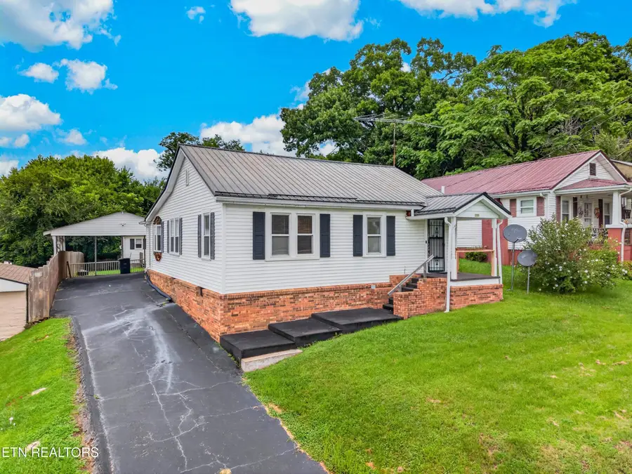 229 Aesque St, Kingsport, TN 37665 - #2
