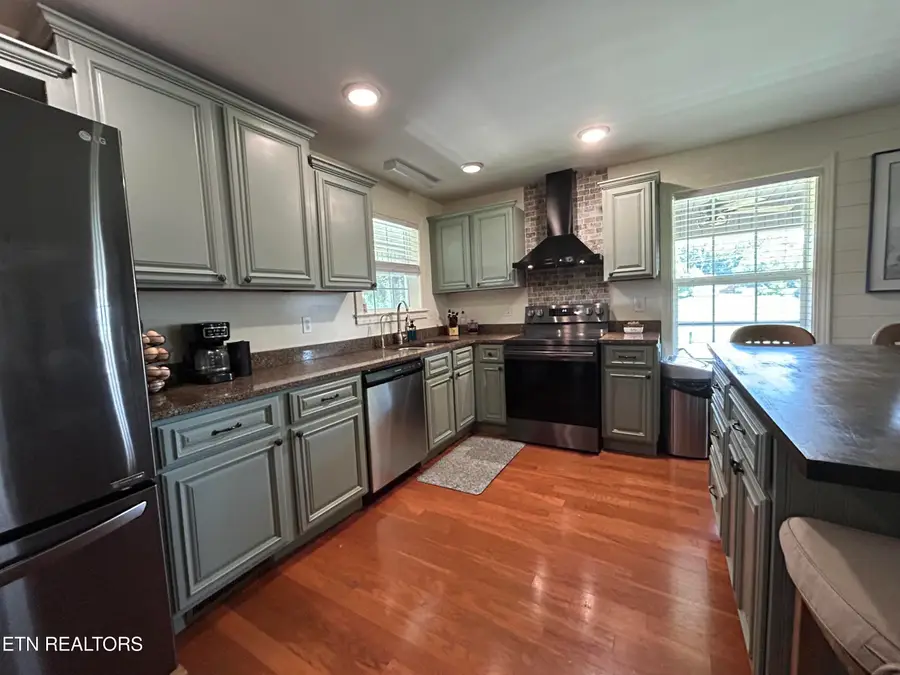 1246 Greenbriar Rd, Talbott, TN 37877 - #3
