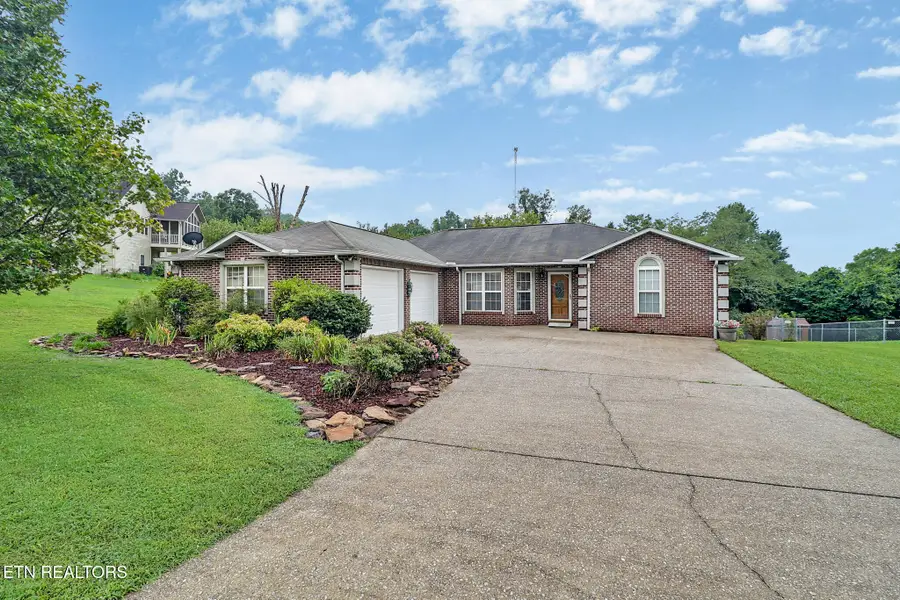 122 Twin Oaks Drive, Rockwood, TN 37854 - #2