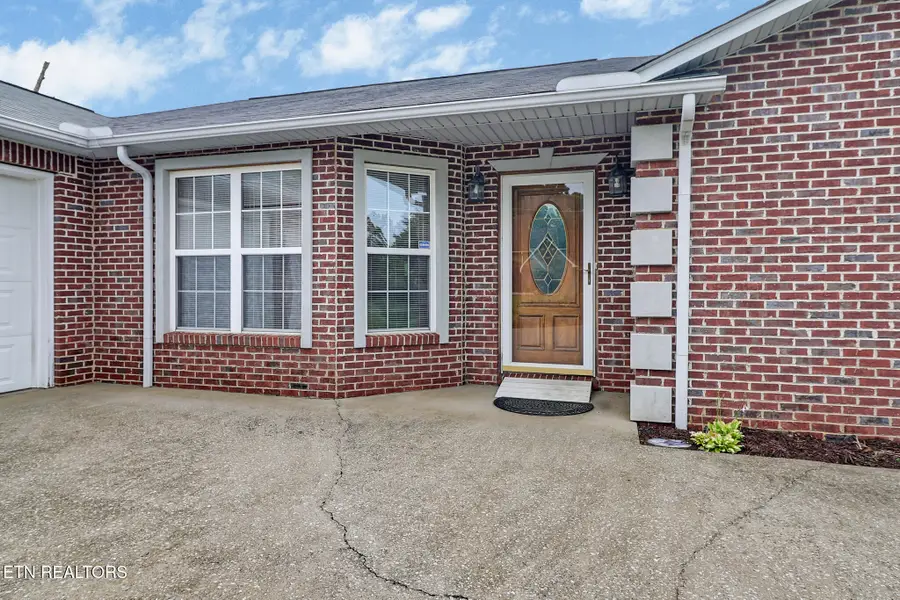 122 Twin Oaks Drive, Rockwood, TN 37854 - #3