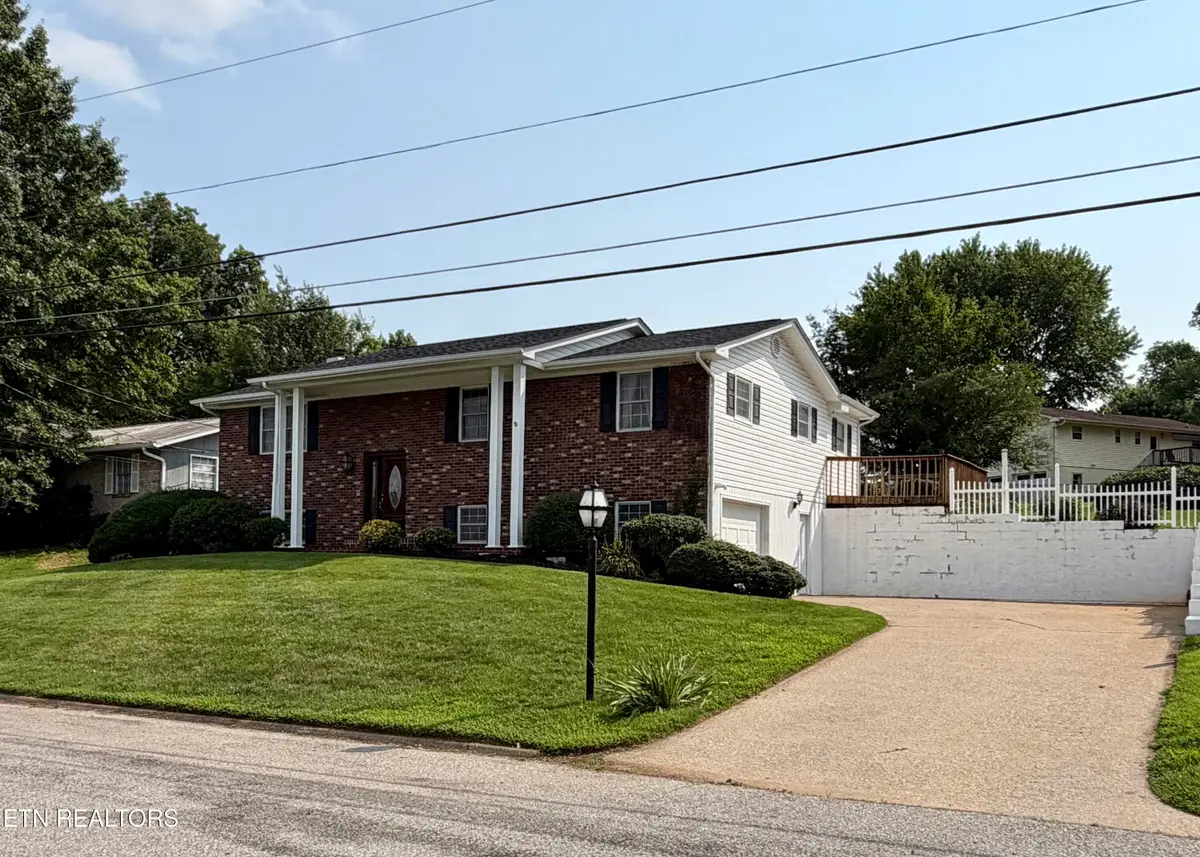 7715 Windsong Rd, Powell, TN 37849 - #1