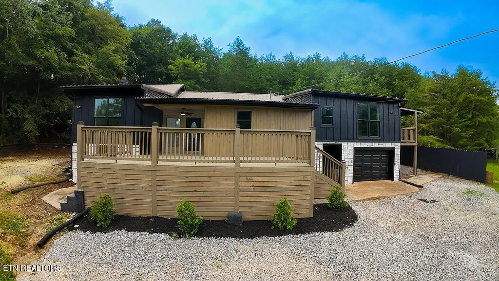 960 Chestnut Grove Rd, Dandridge, TN 37725 - #1
