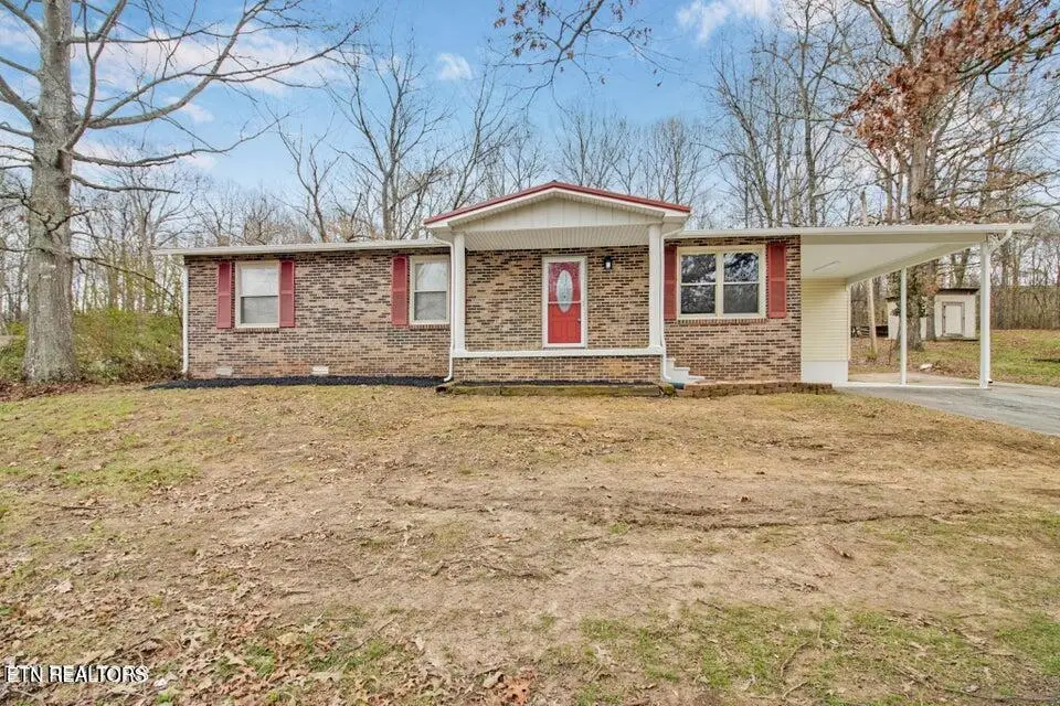 608 W 10th Ave, Lenoir City, TN 37771 - #1