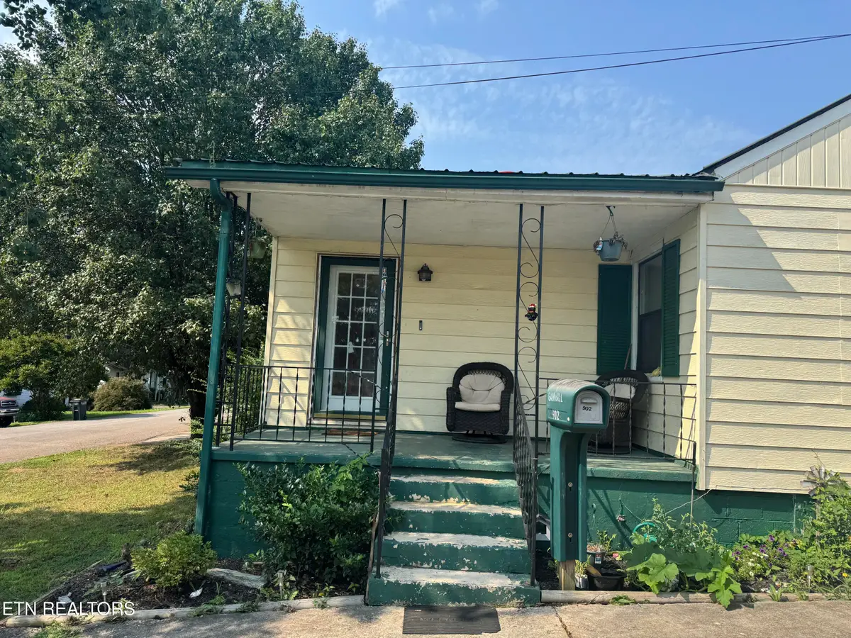 902 Rosedale Ave, Loudon, TN 37774 - #1