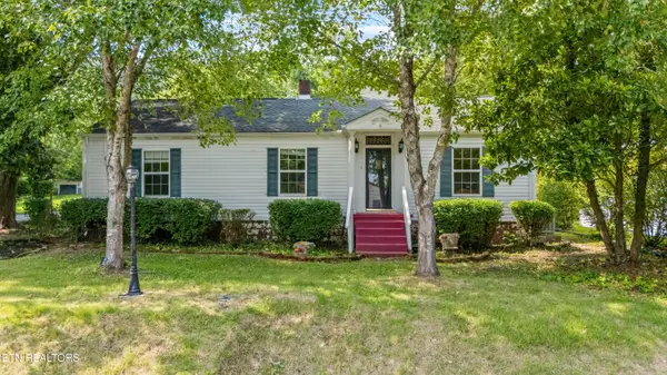 702 Meadowview Drive, Harriman, TN 37748
