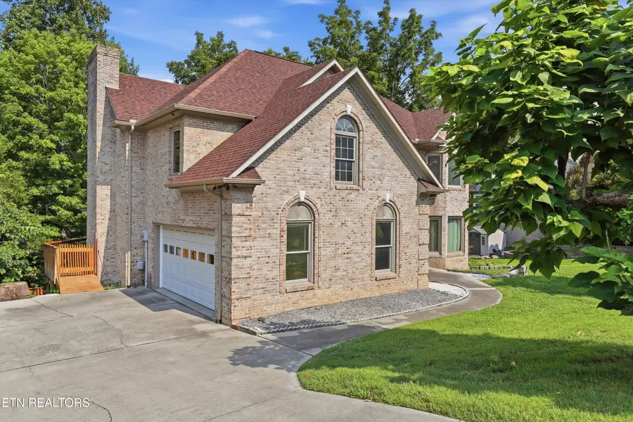 118 W Melbourne Rd, Oak Ridge, TN 37830 - #3