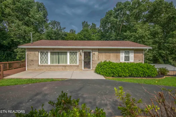 4335 Bird Rd, Lenoir City, TN 37771