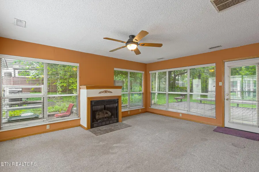 679 N Wright Rd, Alcoa, TN 37701 - #3