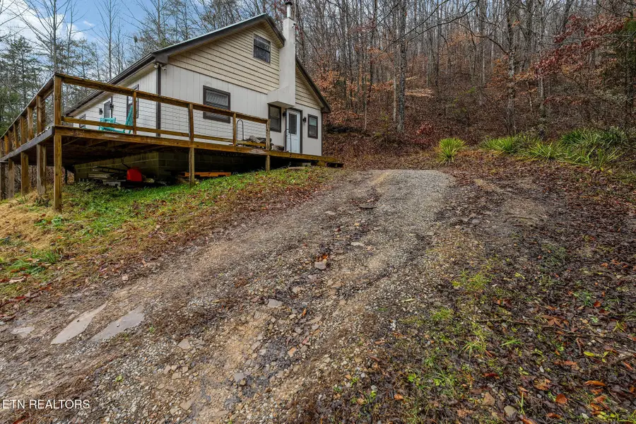 7300 Snake Hollow Rd, Sneedville, TN 37869 - #3