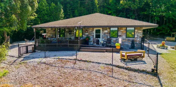 111 Eagle Ridge Rd, Kingston, TN 37763