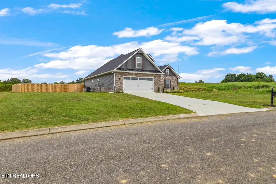 240 Lakeside Meadows Circle, Madisonville, TN 37354 - #2