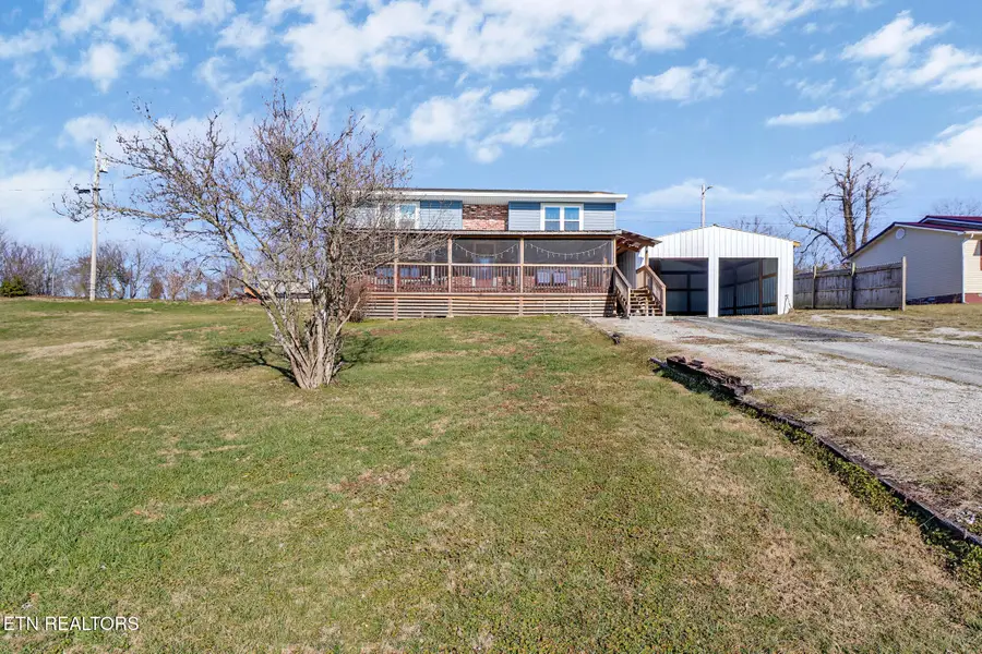 625 Mccartt St, Wartburg, TN 37887 - #2