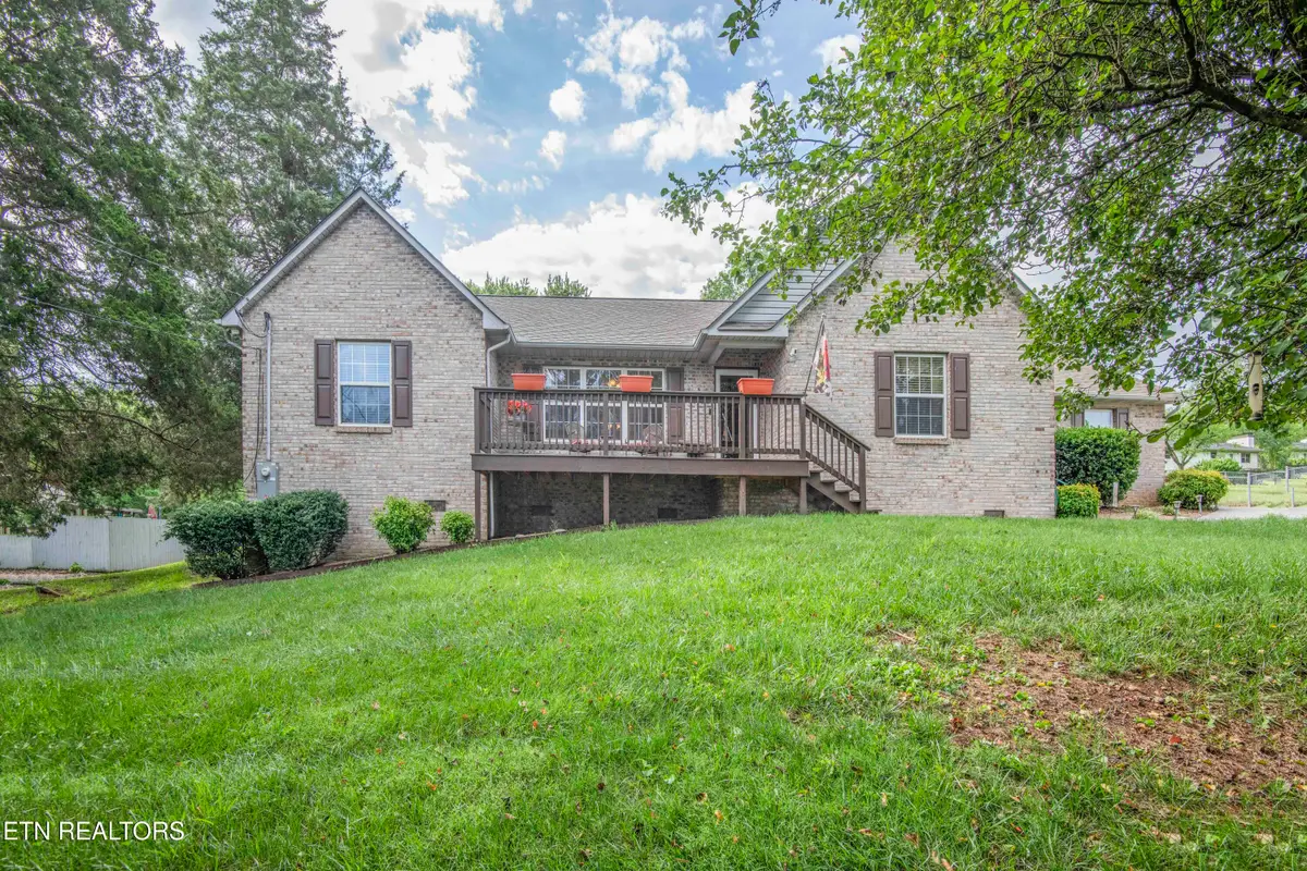 1217 Topside Rd, Louisville, TN 37777 - #1