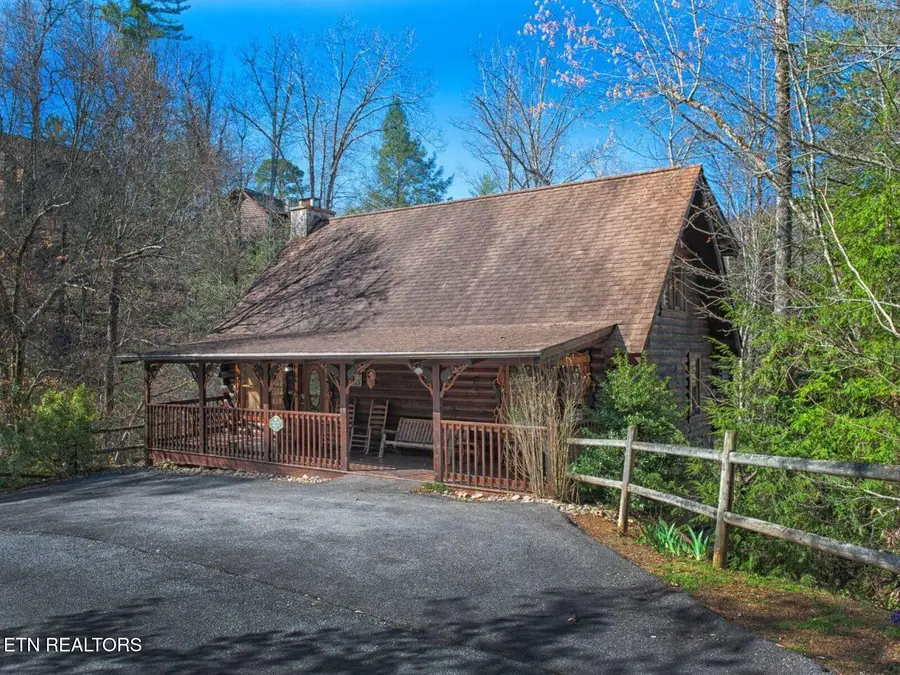 711 Black Hawk Way #252, Pigeon Forge, TN 37863 - #2