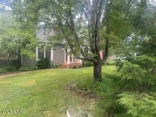 233 Spruce St, Alcoa, TN 37701 - #3