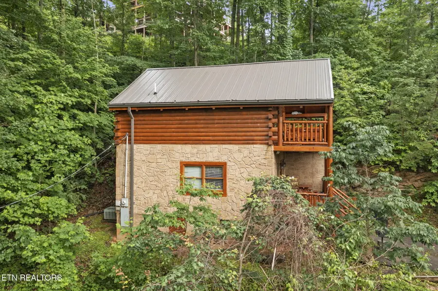 1868 Orchard Dr, Sevierville, TN 37876 - #3
