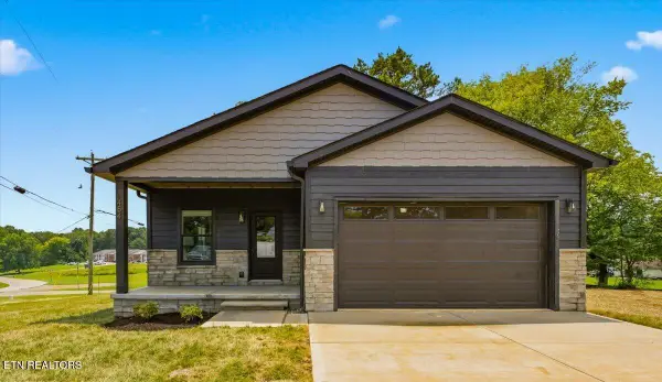 108 Federal Ferry Circle, Vonore, TN 37885