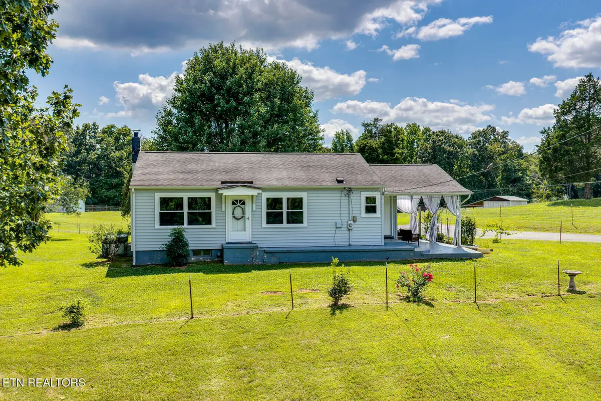747 E Evans St, Rockwood, TN 37854 - #1
