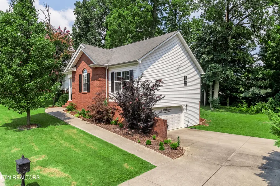 729 Chamberlain Manor Way, Knoxville, TN 37920 - #2