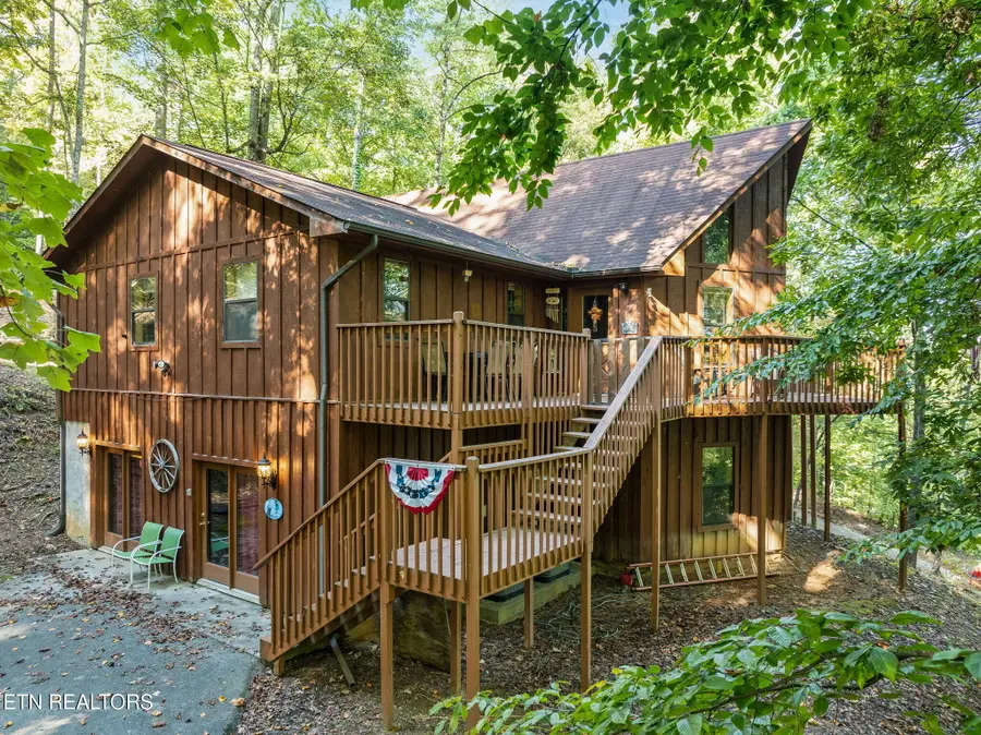 3469 Sugar Maple Loop Rd, Sevierville, TN 37862 - #2