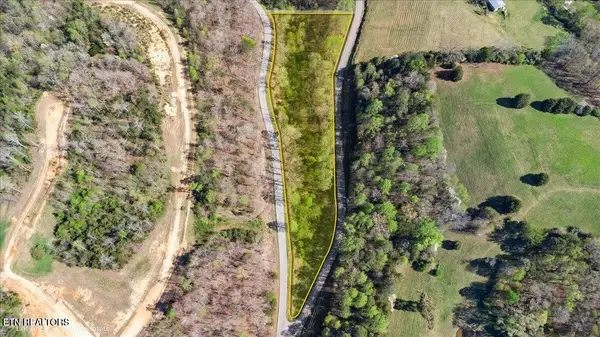 Rainbow View Rd, LaFollette, TN 37766