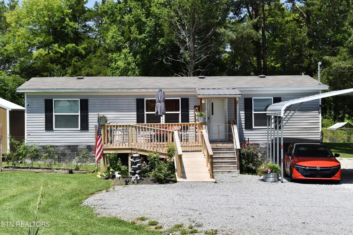 9321 E Emory Rd, Corryton, TN 37721 - #1