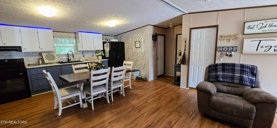 9321 E Emory Rd, Corryton, TN 37721 - #3