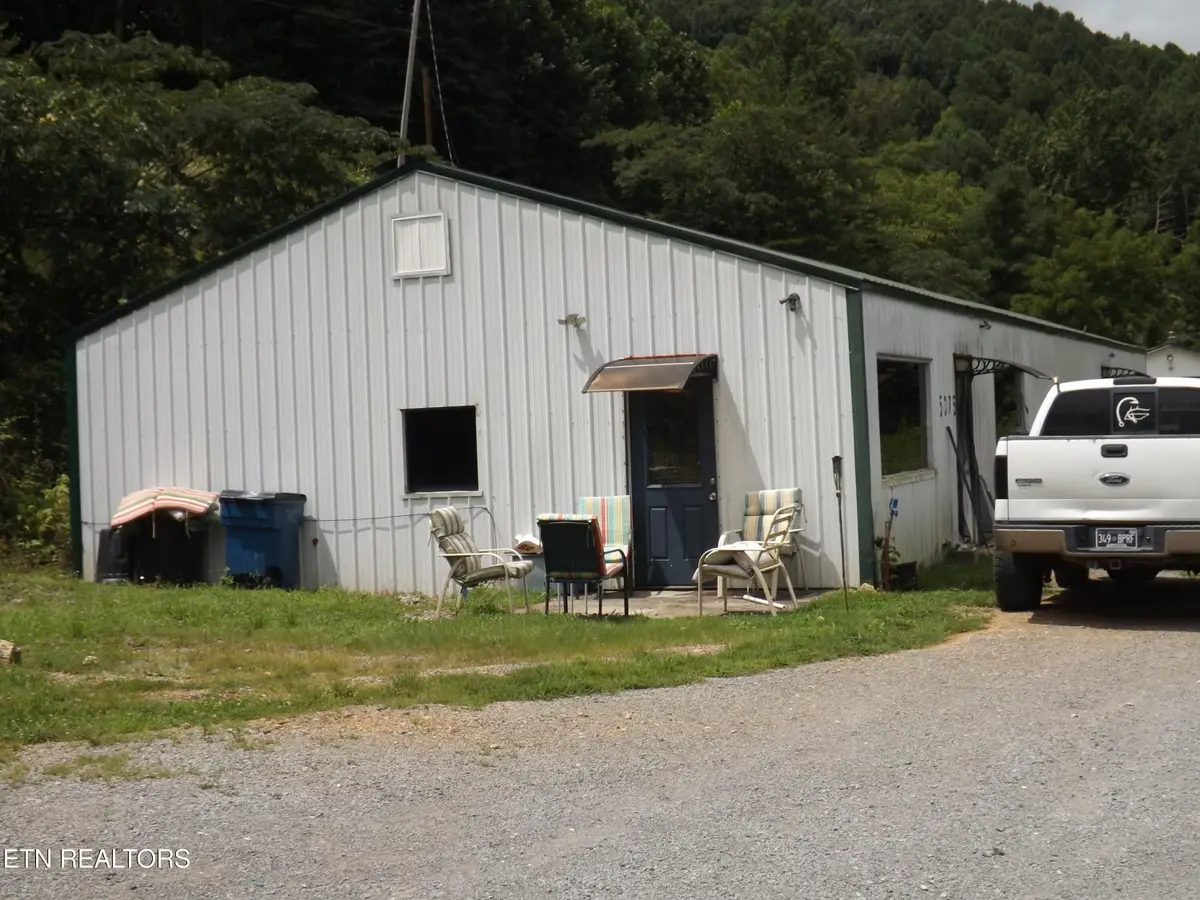 5075 E Highway 25e, Tazewell, TN 37879 - #1
