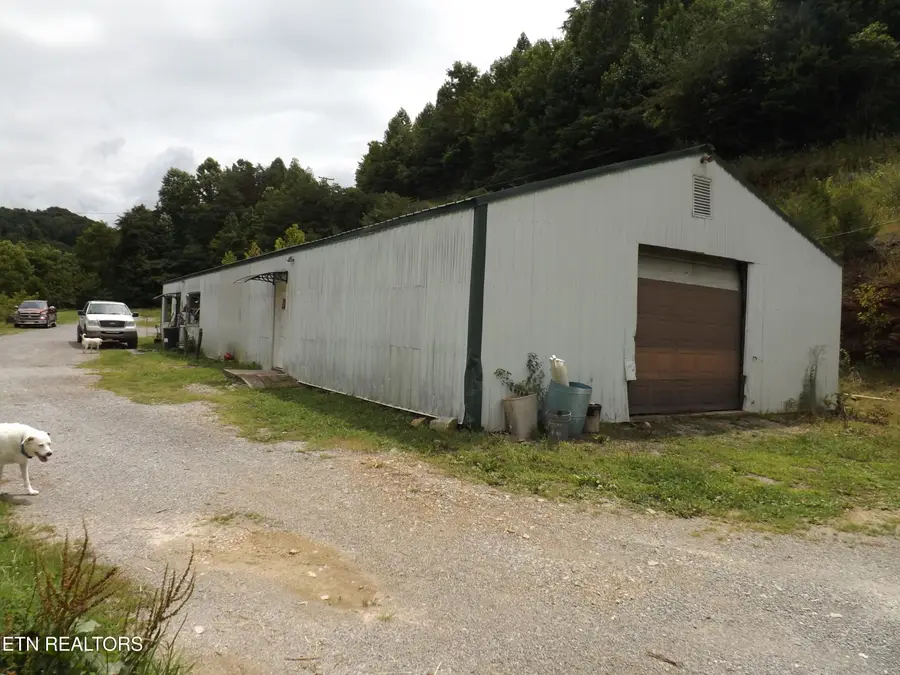 5075 E Highway 25e, Tazewell, TN 37879 - #2