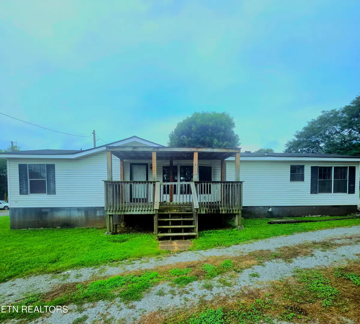 608 Church St, Loudon, TN 37774 - #1