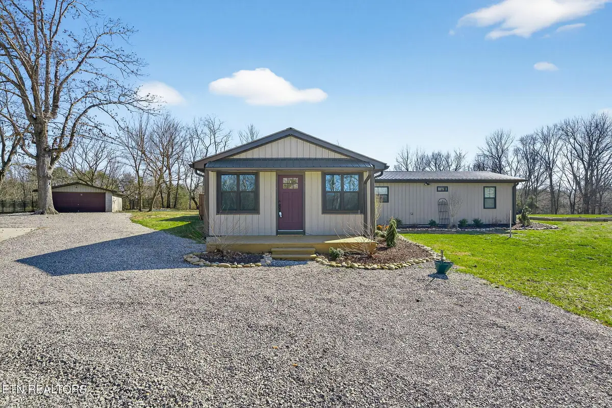 2490 Chestnut Hill Rd, Crossville, TN 38571 - #1