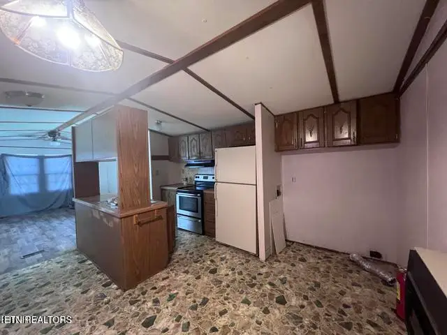 5285 White Oak Rd, Duff, TN 37729 - #2