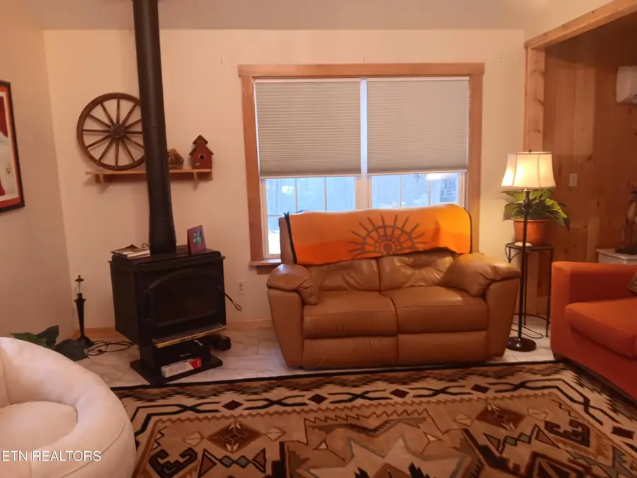 684 Spruce Creek Drive, Jamestown, TN 38556 - #2