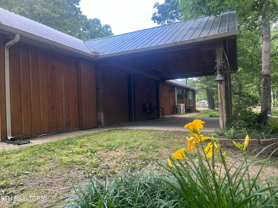 684 Spruce Creek Drive, Jamestown, TN 38556 - #3