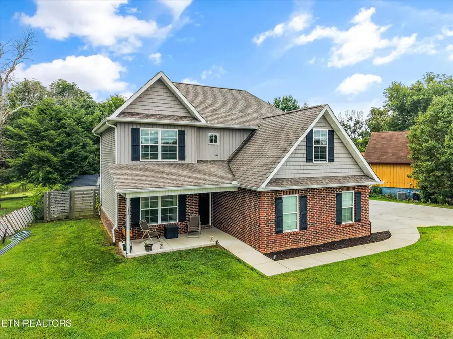 138 S Old Glory Rd, Maryville, TN 37801 - #2