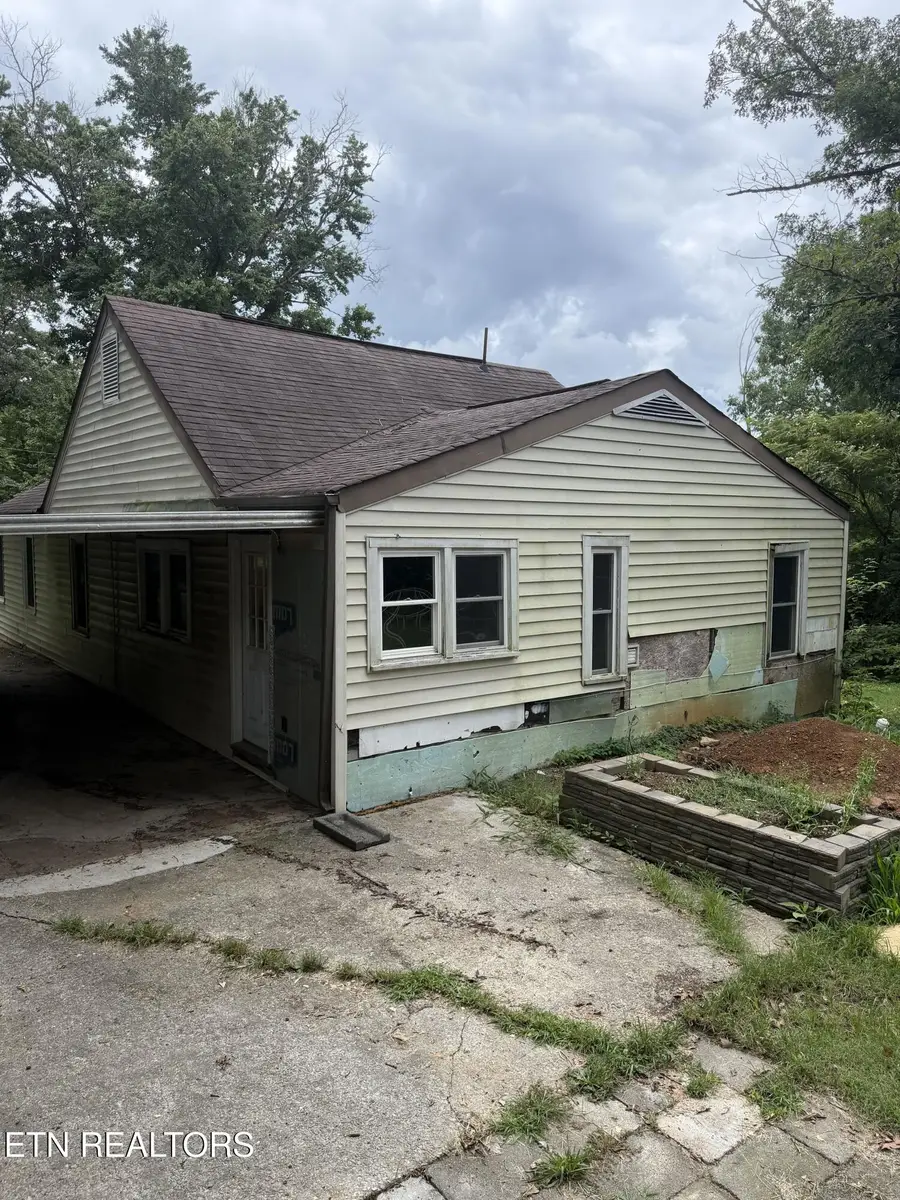 419 S Burchfield Lane, Maryville, TN 37803 - #2